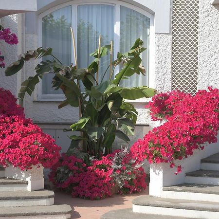 Bajamar Beach Hotel Formia Exterior photo